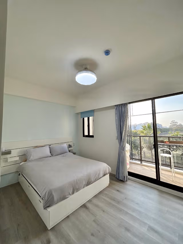 Double Room with Terrace and Shared Bathroom