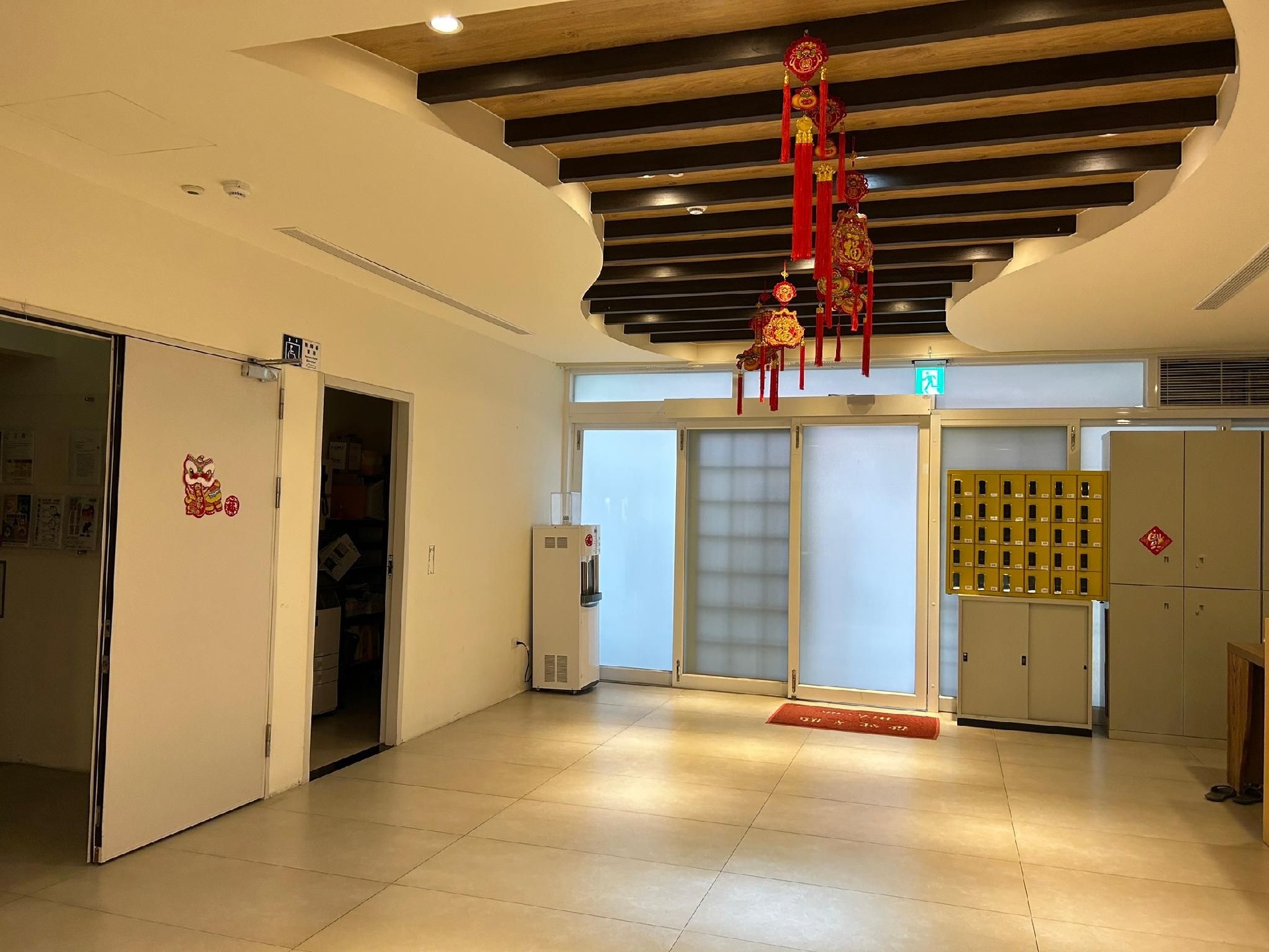 โรงแรมไอลิไล (Aililai Hotel)0