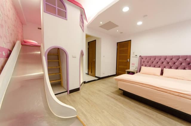 Quad Room - 2 Adults and 2 Children