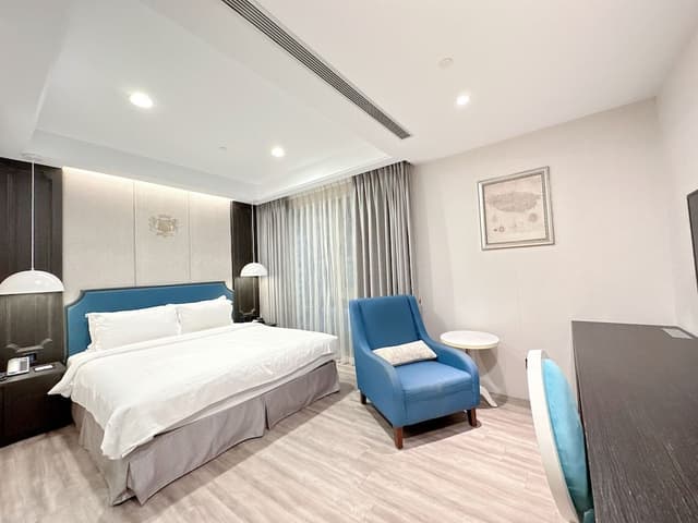 Deluxe Double Room (With Parking)