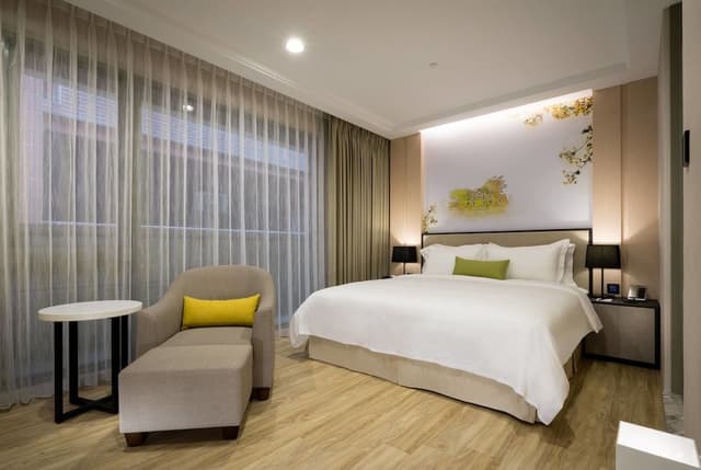 Deluxe Double Room (With Parking)