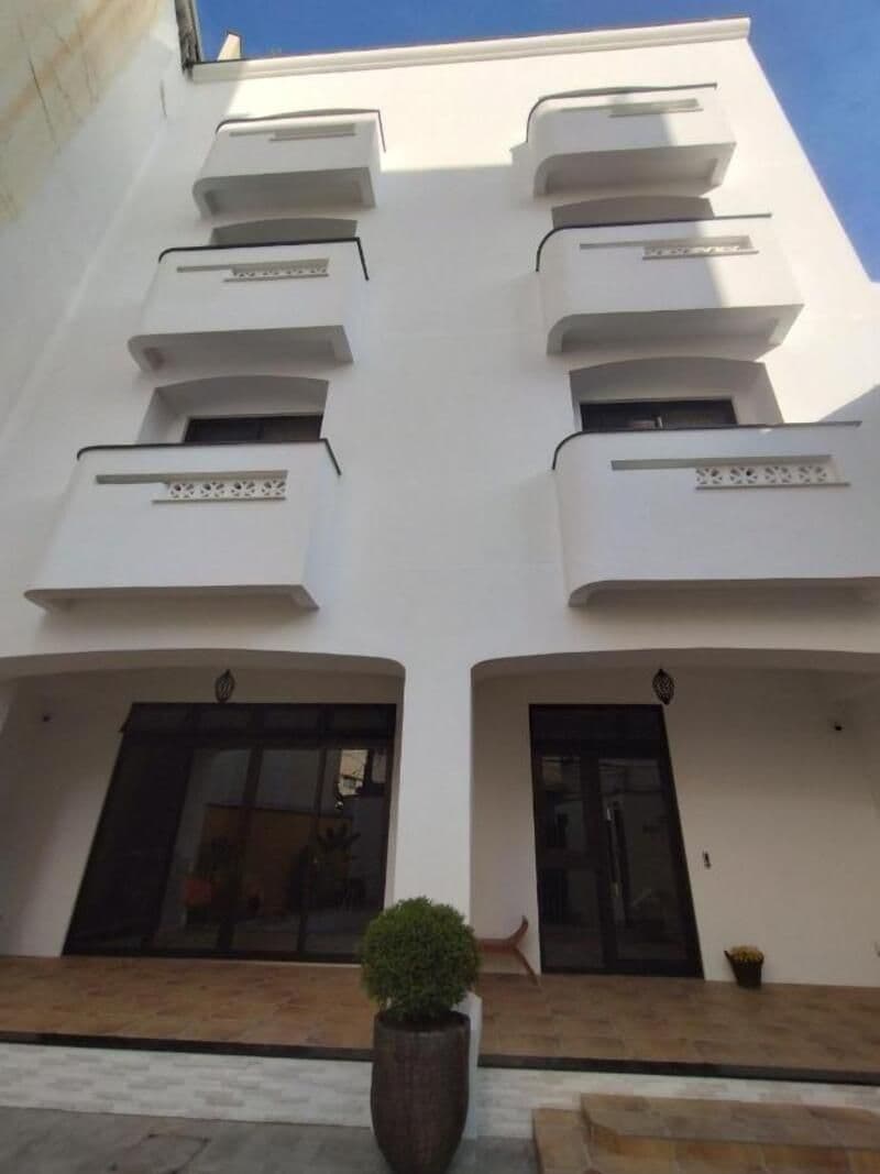 พิคเคิล แอลลีย์ เอท พิคเคิล แอลลีย์ เอท
