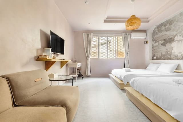 Standard Twin Room