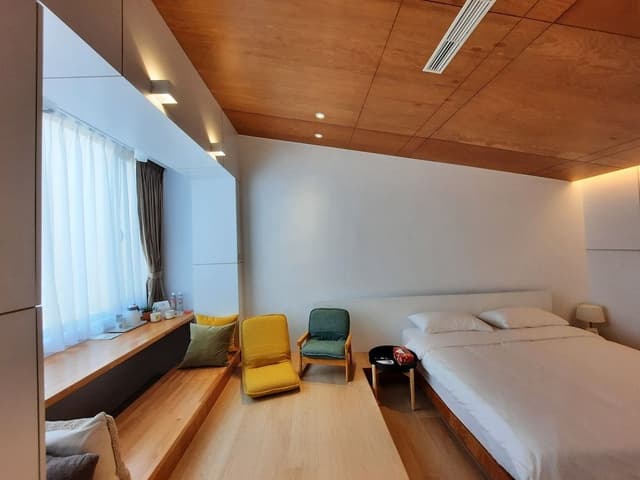 Superior Double Room, 1 Queen Bed, Non Smoking, City View (No extra bed allowed)