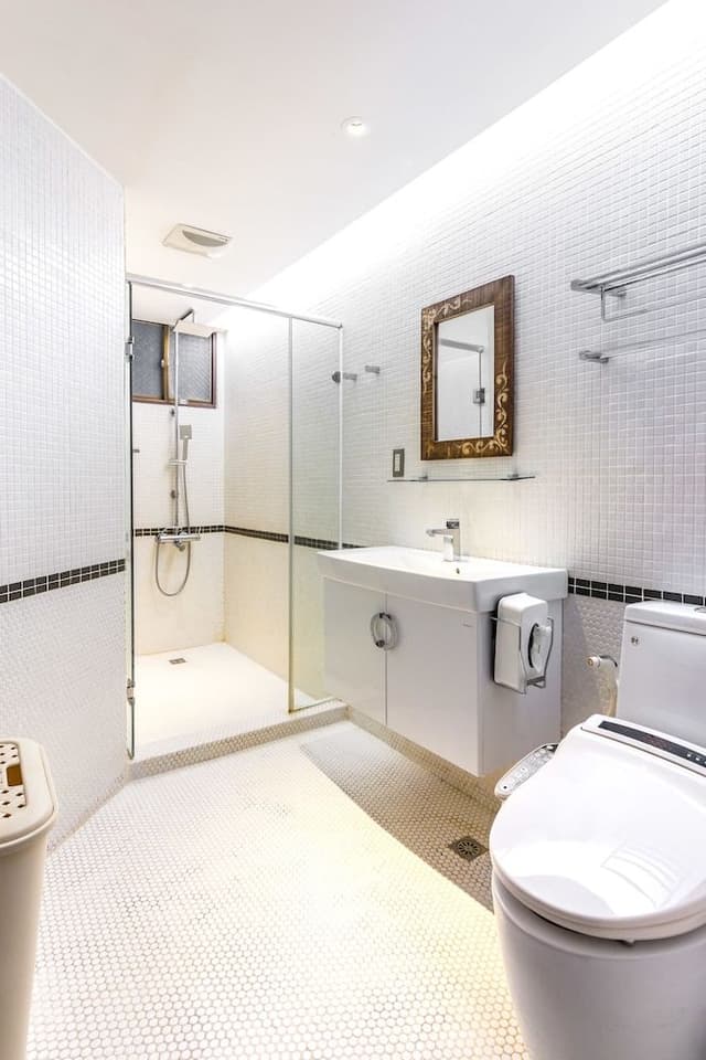 Home - 3 Bedrooms Apartment