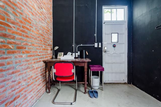Superior Single Room, Shared Bathroom