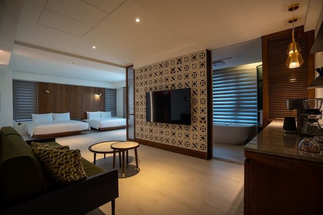 Deluxe Quadruple Room