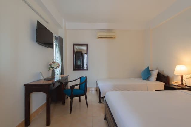 Basic Triple Room