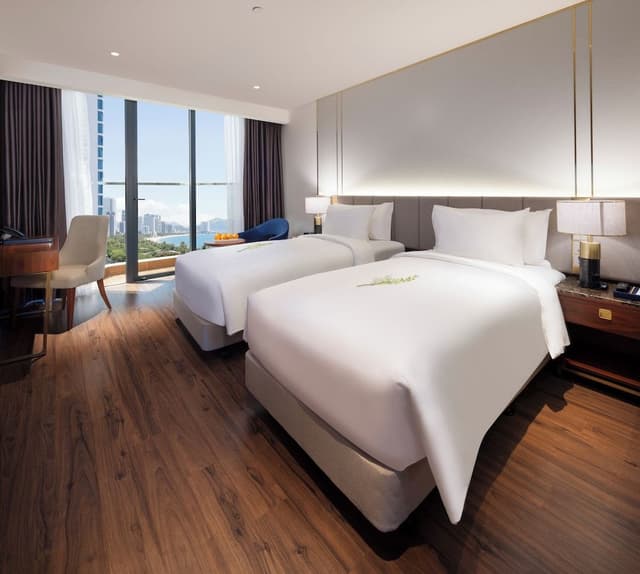 Superior Room, 2 Twin Beds, Balcony, Sea View