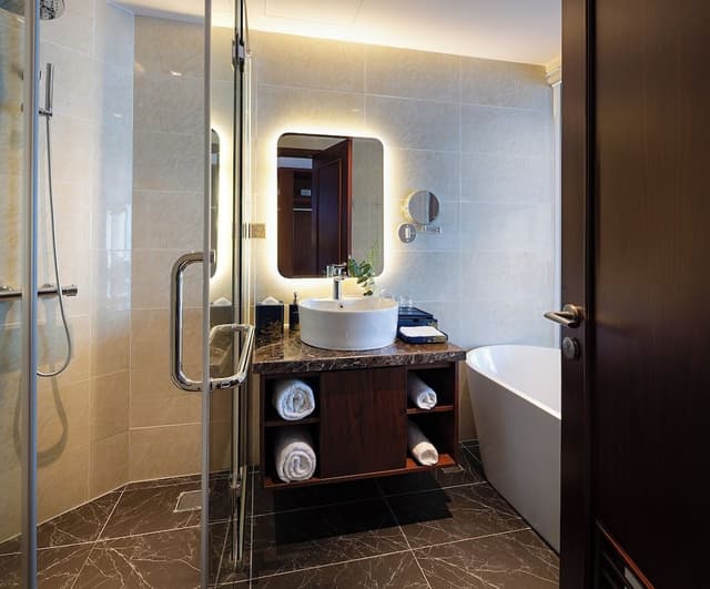 Junior Suite, 1 King Bed, Balcony, Sea View
