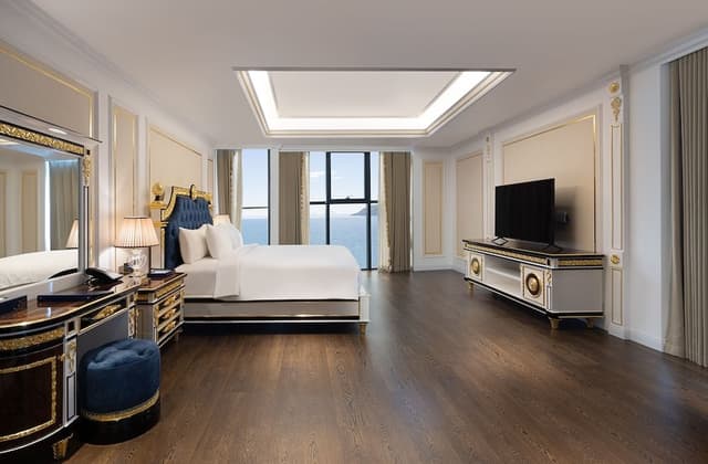 Suite, Multiple Beds, Balcony, Sea View (Presidential)