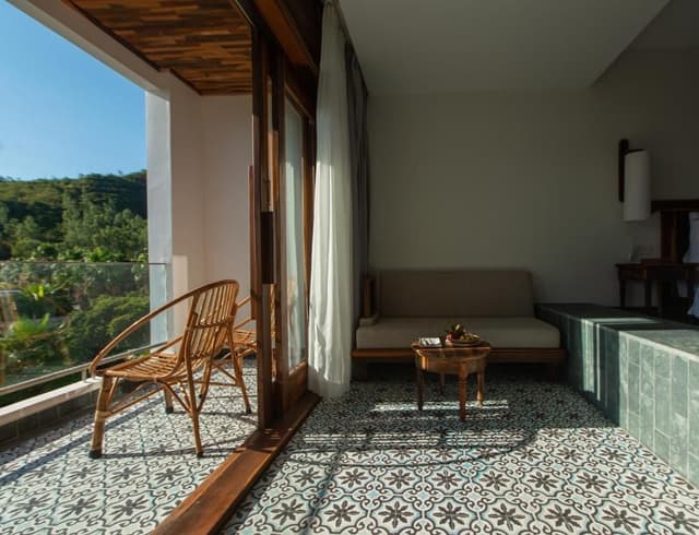 Balcony Sea View King