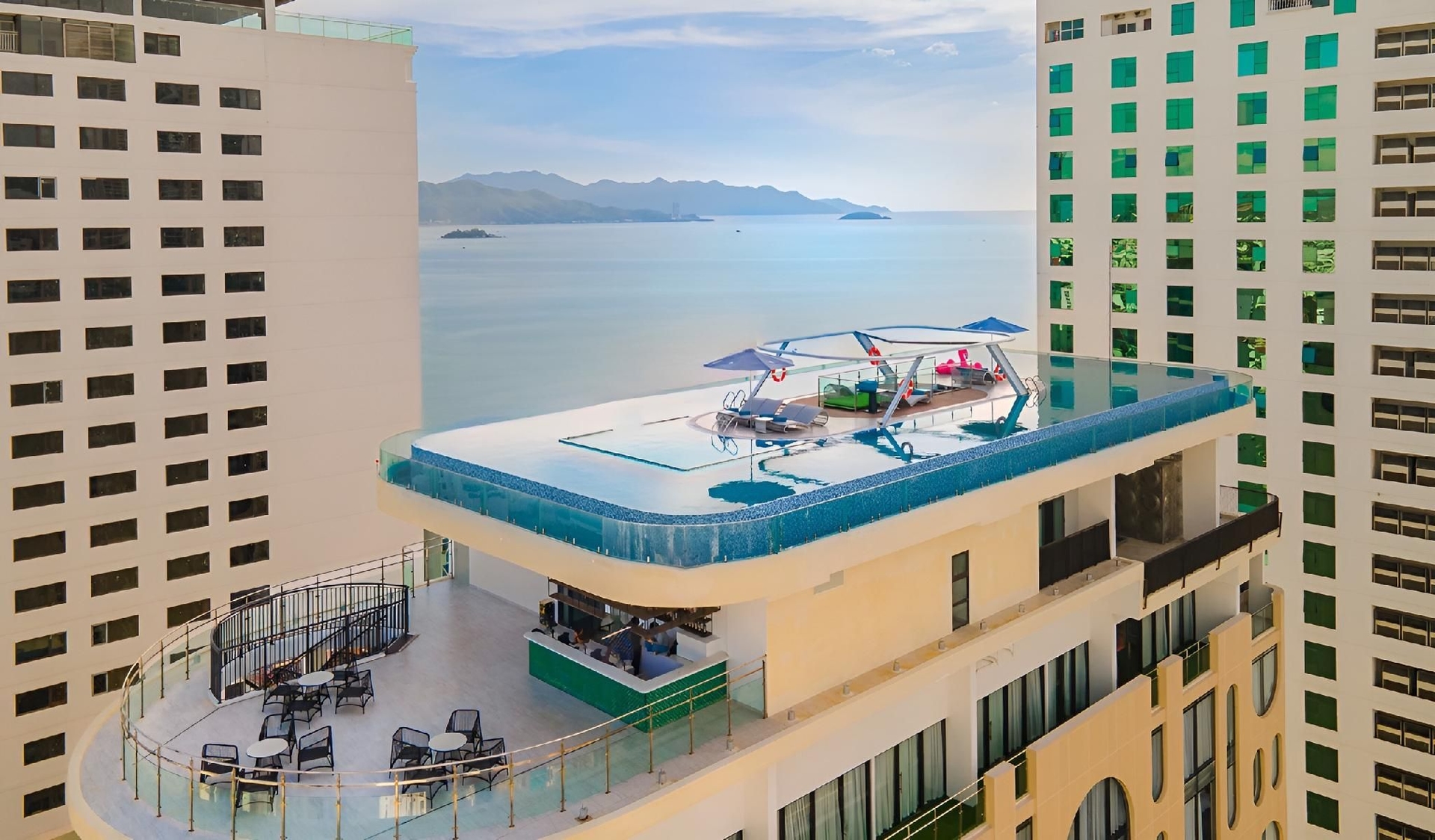 โรงแรมแกรนด์ ตูราน ญาจาง (Grand Tourane Nha Trang Hotel)2