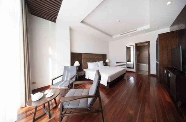 Senior Studio Suite, City View