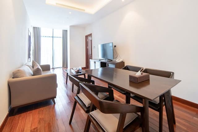 Senior Studio Suite, City View