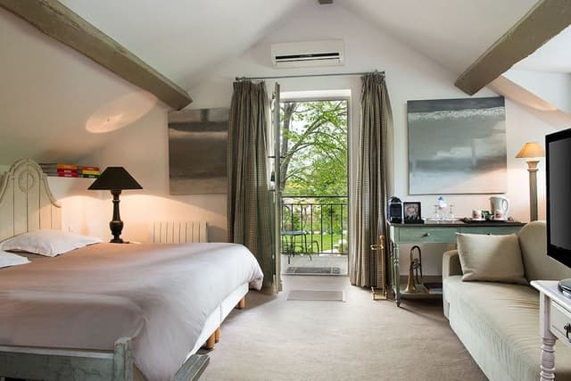 Prestige Room