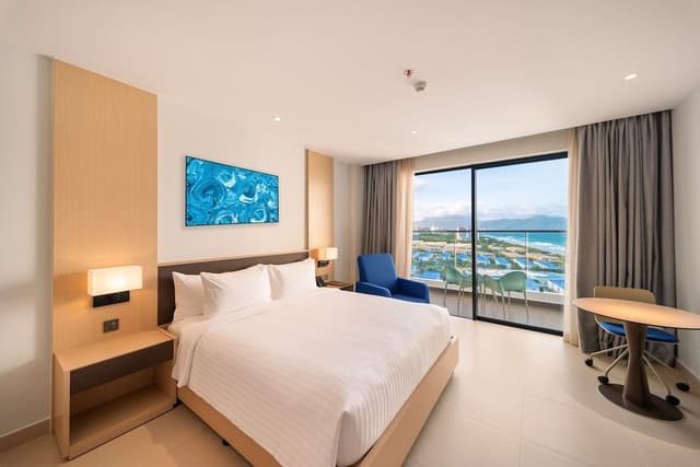 Deluxe King Room with Seaview