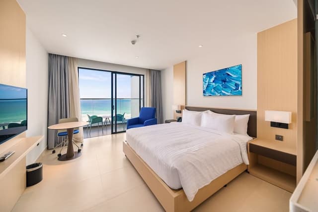 Premier King Room Oceanfront
