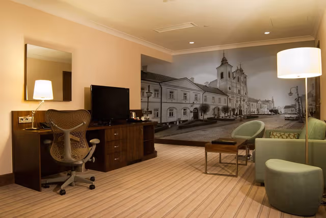 KING ONE BEDROOM SUITE