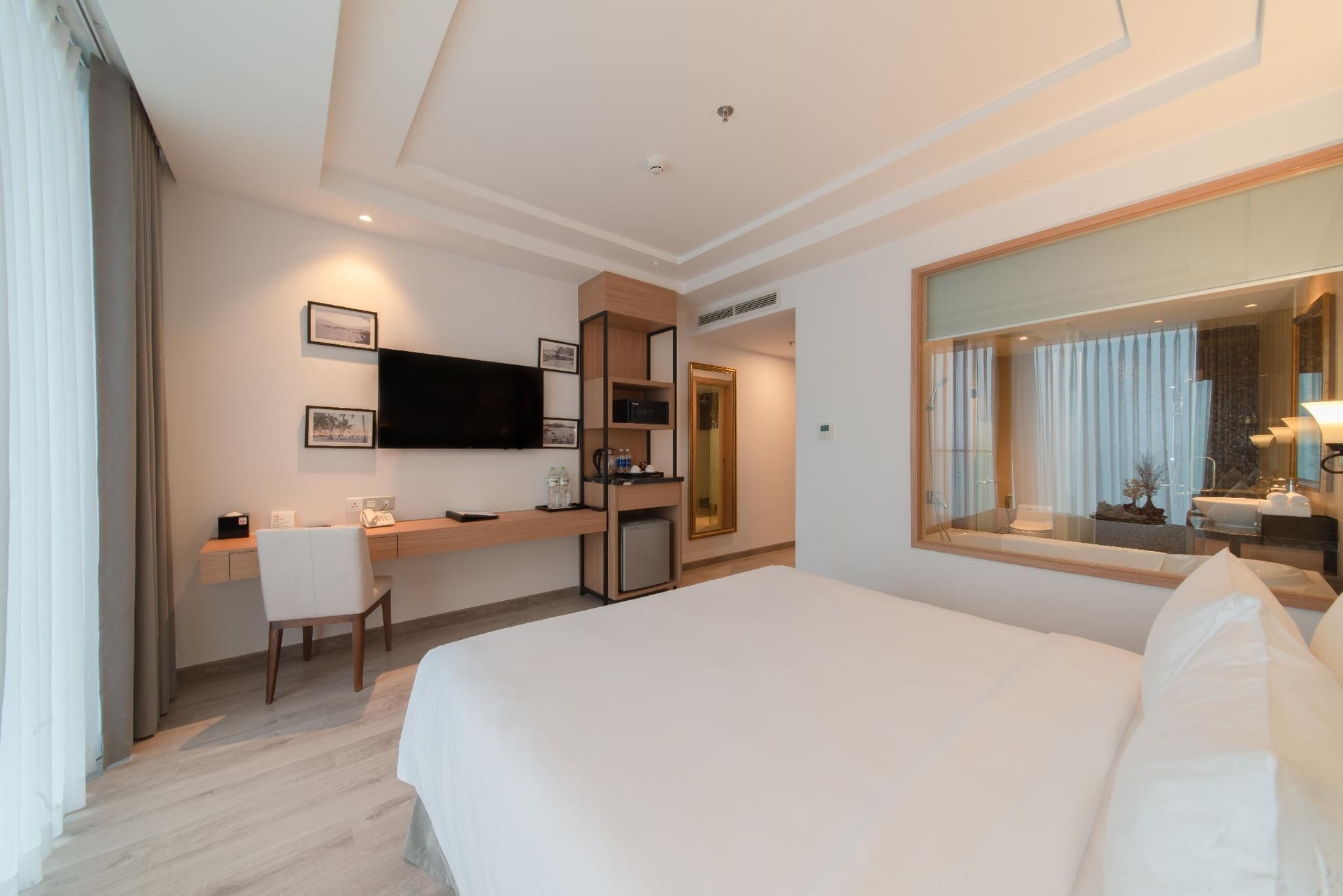 นาวาดา บีช โฮเต็ล (Navada Beach Hotel)1