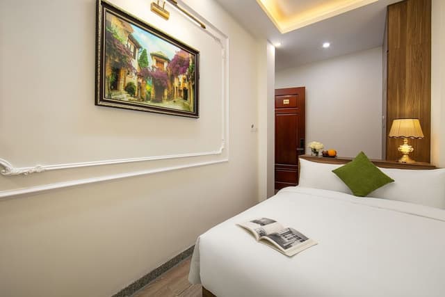 Deluxe Double Room, 1 Queen Bed, Non Smoking, City View