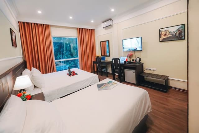 Triple Room