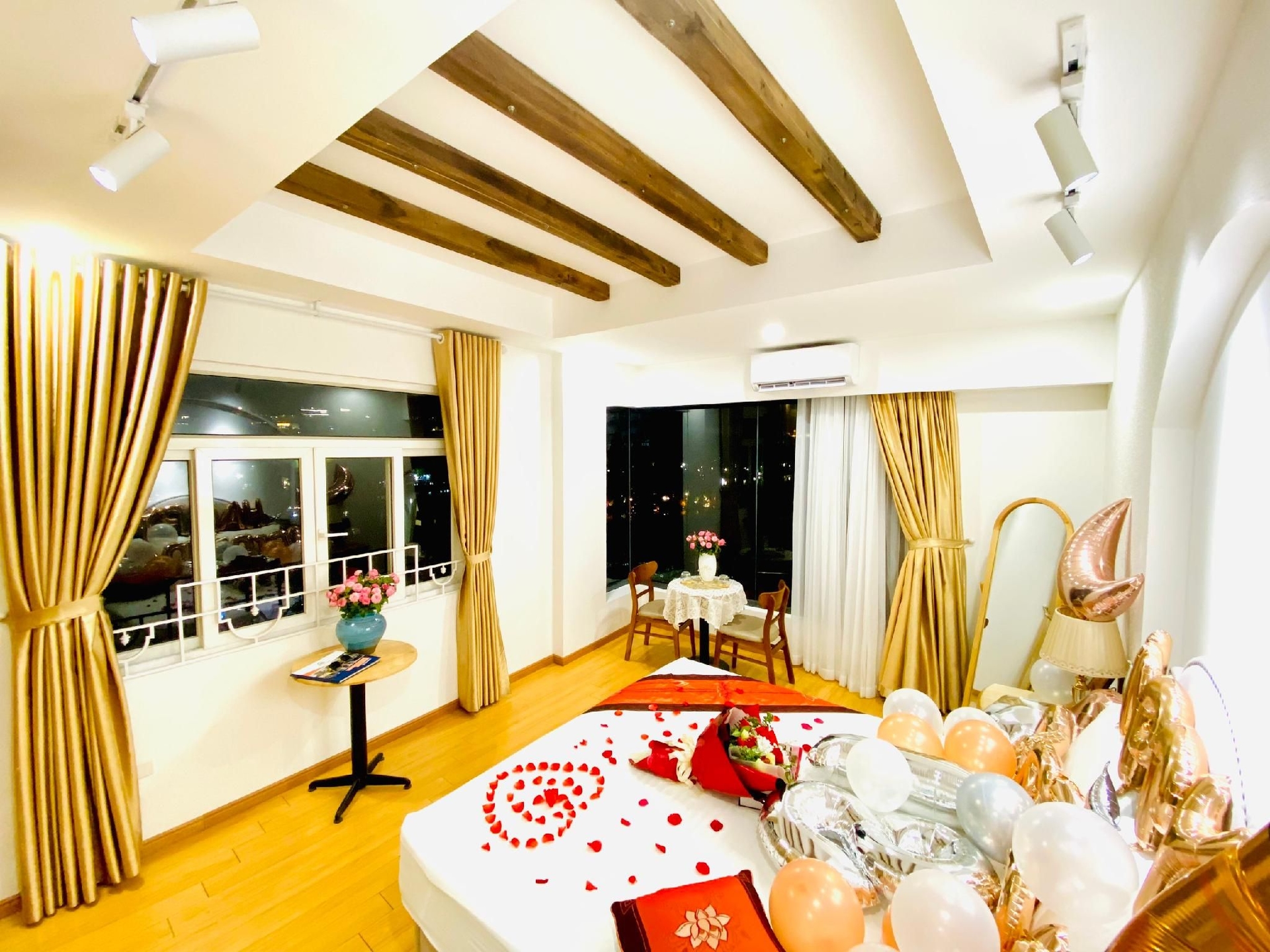 ลา มันดารินา โฮเทล แอนด์ ทราเวล (La Mandarina Hotel & Travel)3