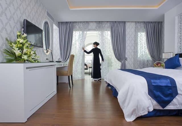 Victor suite room with Balcony