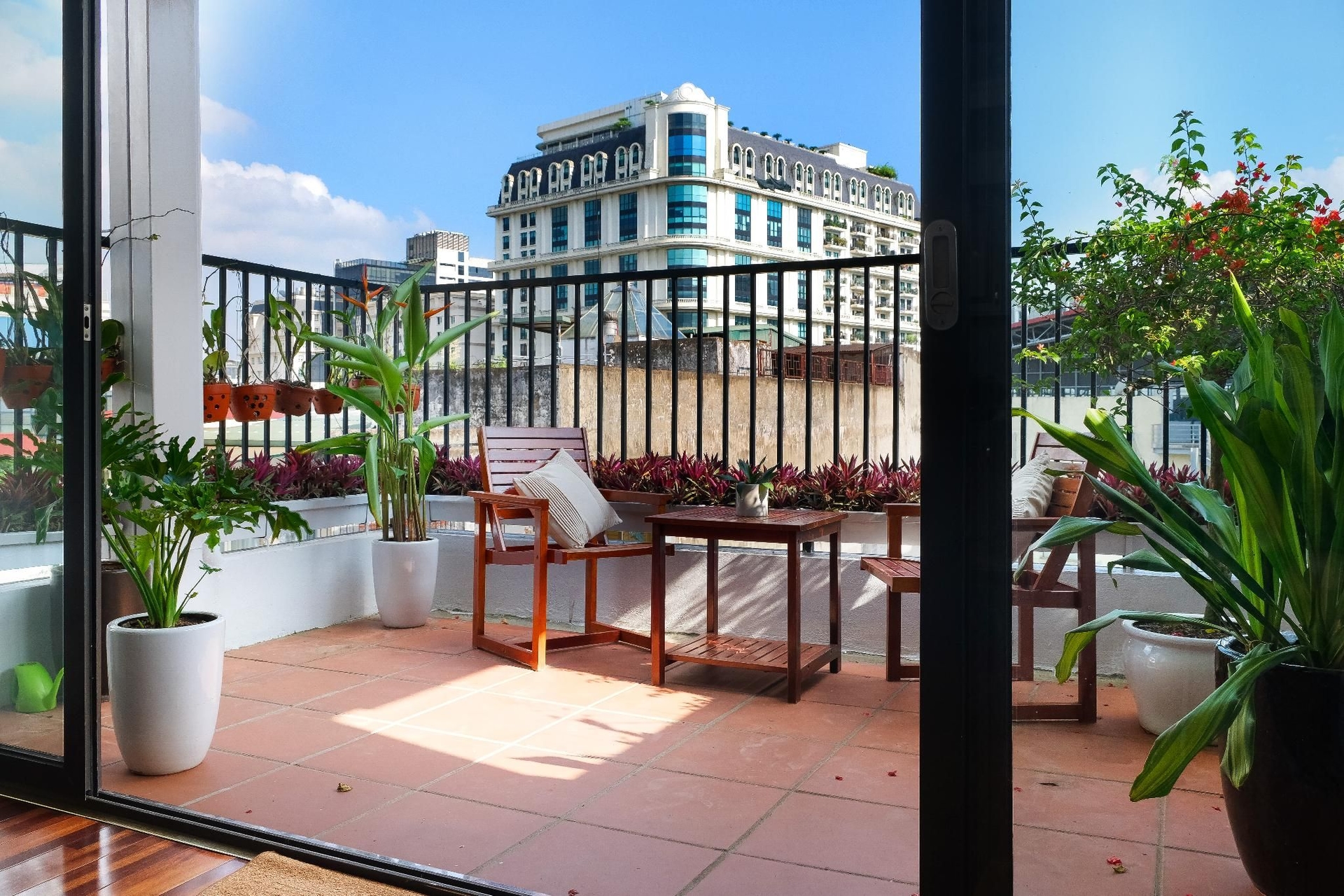 พาราไดซ์ สวีทส์ นามงู (Paradise Suites Nam Ngu)2