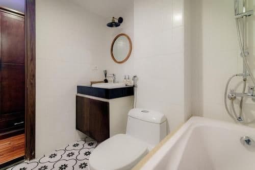 1-Bedroom Studio Apartment