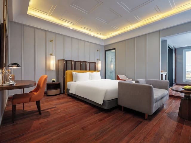 Minerva Suite with Outdoor Jacuzzi