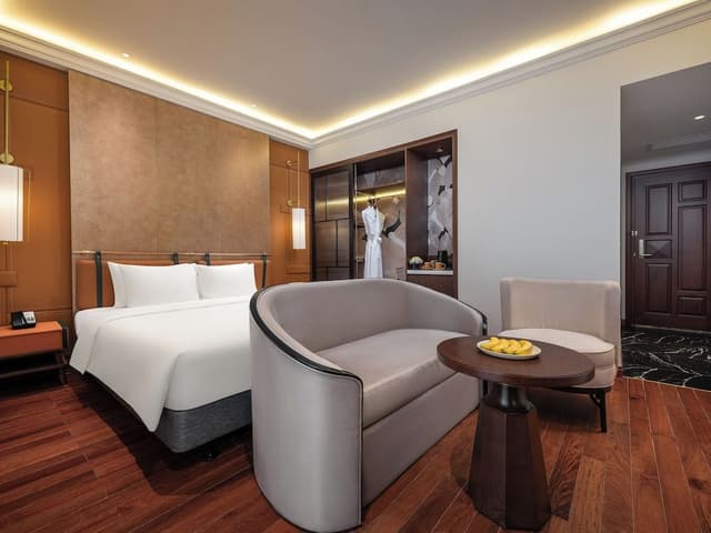 Premier Balcony Room