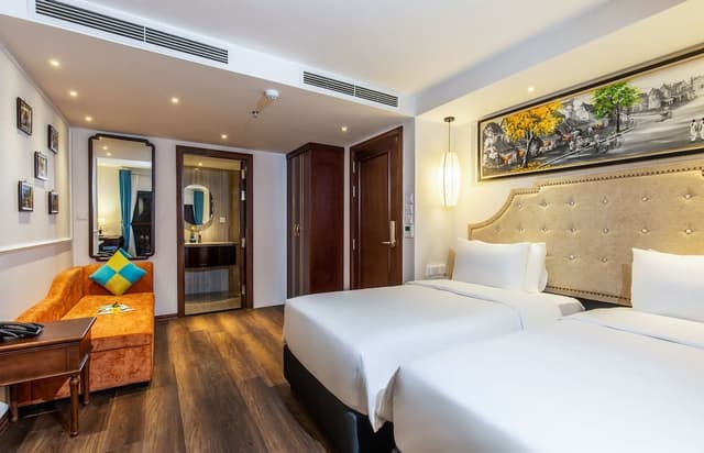 Family Triple Room, Non Smoking, City View