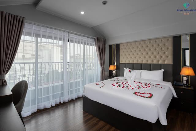 Junior Suite with Balcony