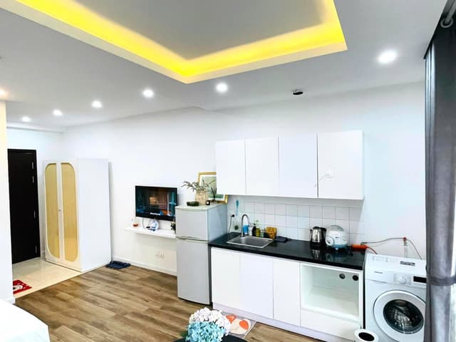 Studio Apartment