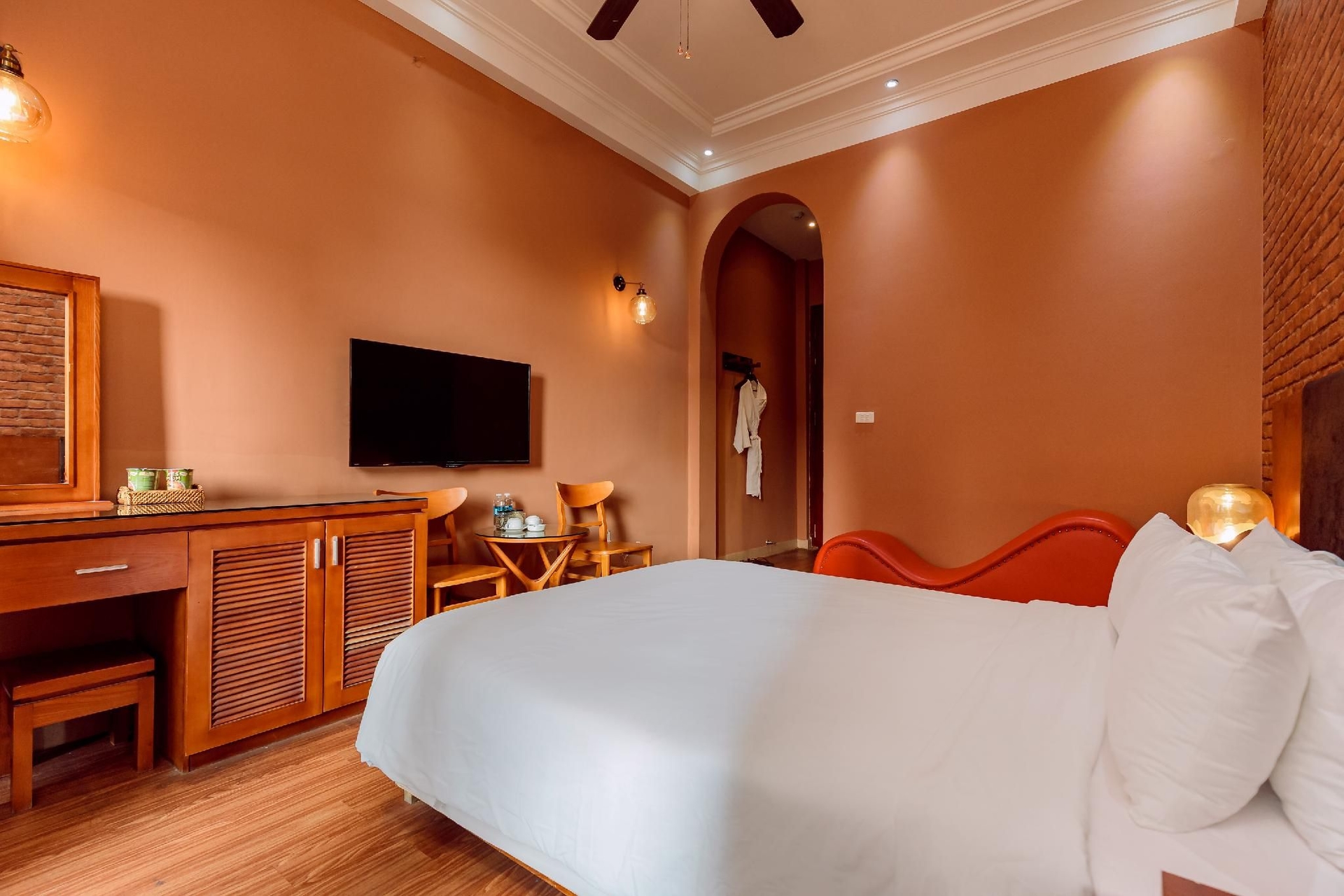 ซูเปอร์ โอโย แคปิตอล โอ 1173 เลอ แกรนด์ ฮานอย โฮเทล - เดอะ รูบี้ (Super OYO Capital O 1173 Le Grand Hanoi Hotel - The Ruby)1