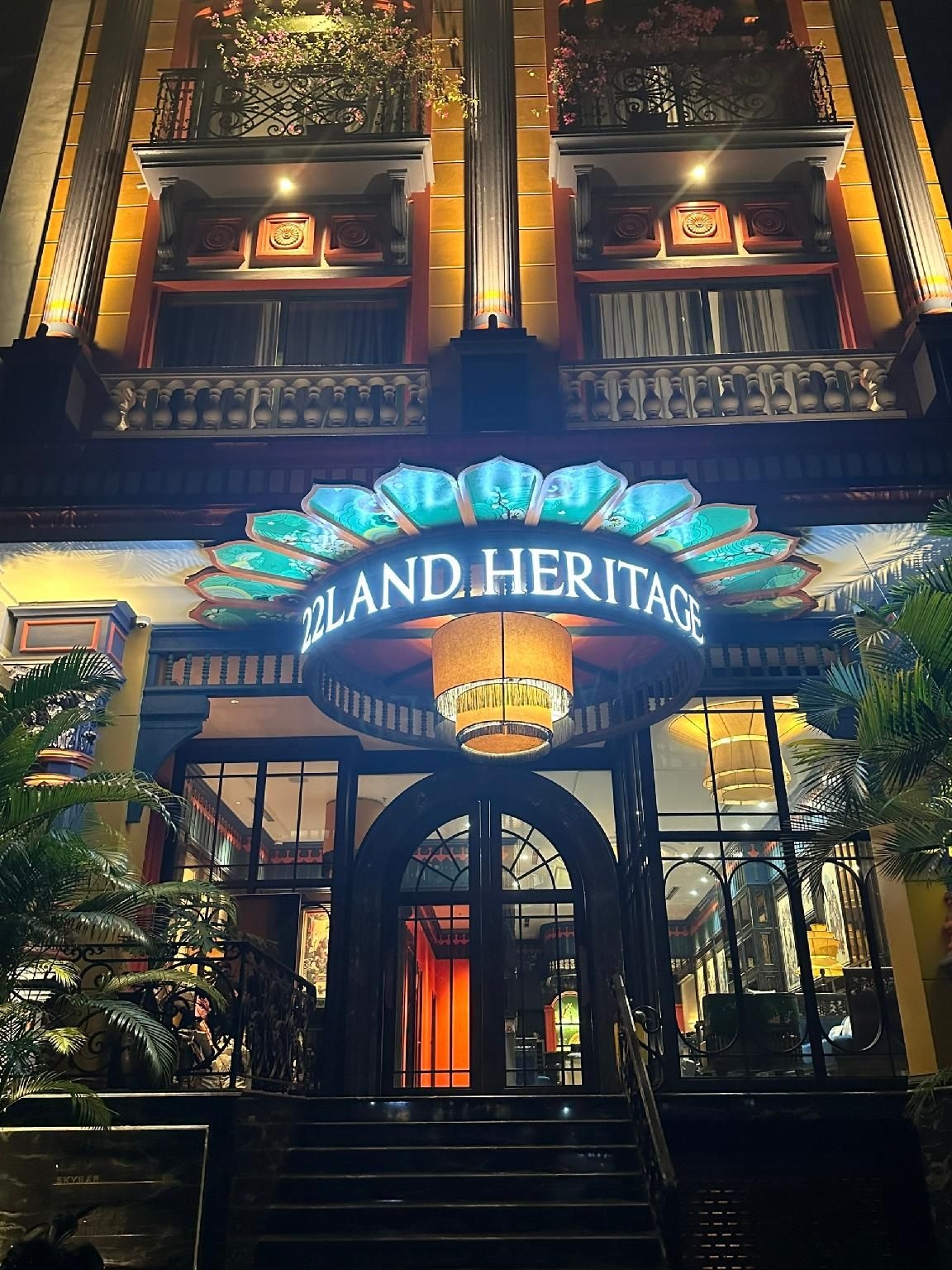 โรงแรมบูทีค แอนด์ เฮอริเทจ (Boutique and Heriatage Hotel)0