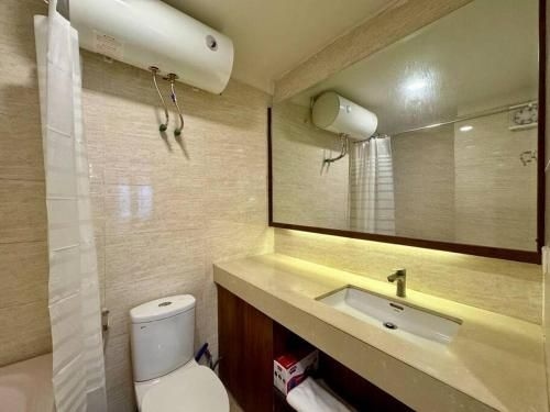 อพาร์ตเมนต์ 1 ห้องนอน 1 ห้องน้ำส่วนตัว ขนาด 45 ตร.ม. – เกา ซาย (New Service Apartment-301 Tran Quy Kien Dich Vong)0