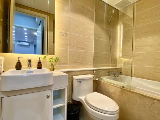 Deluxe Two Bedroom Apartment with Balcony