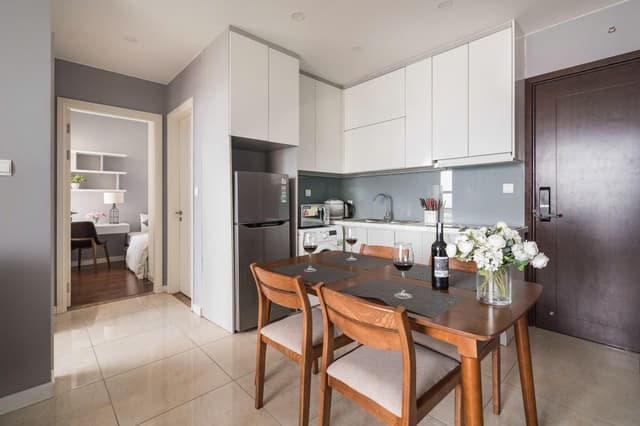 2-Bedroom Apartment - Non-Smoking