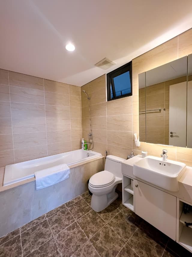 3-Bedroom Apartment