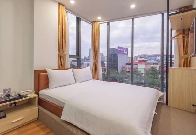 Deluxe Room, City View