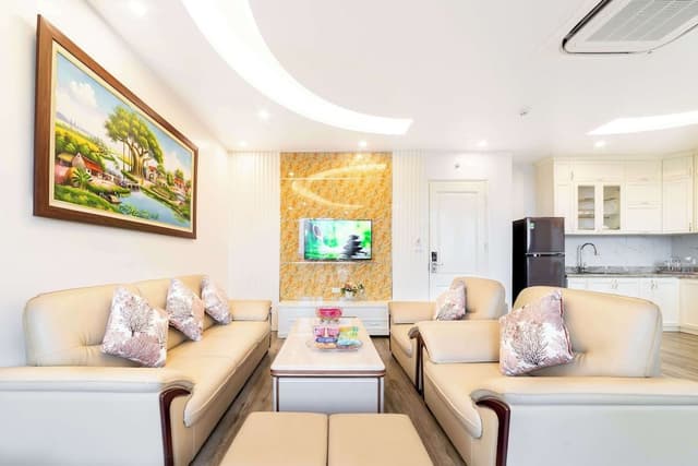 Junior Apartment, 1 King Bed with Sofa bed, Non Smoking, City View