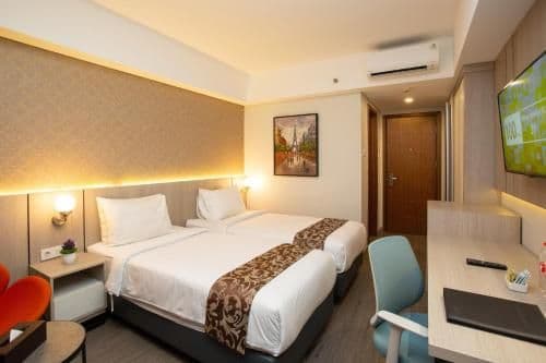 Deluxe Queen Bed