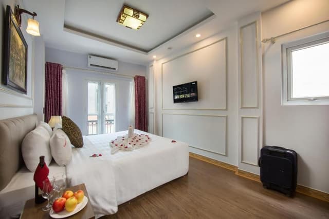 Suite Room with Balcony