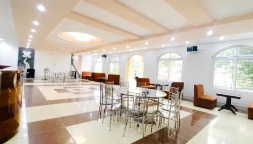 Dinh Gia Palace Hotel2
