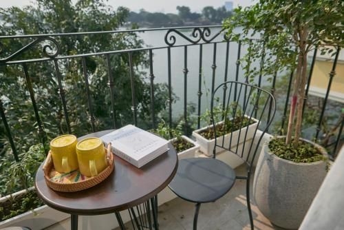 ฮานอย ชูเต็น - พักผ่อนช่วงวันหยุด (Hanoi Shouten - Staycation)3
