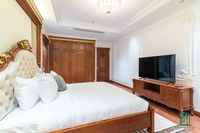 Royal Apartment