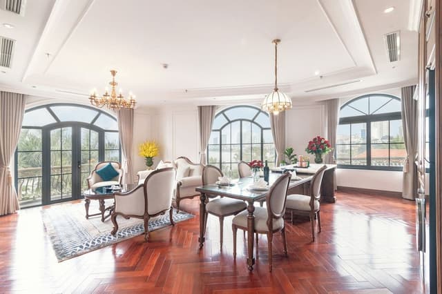 Royal Apartment