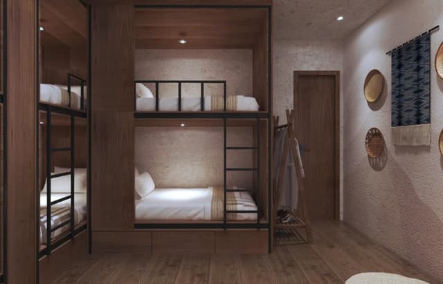 Queensize bed in 6 Person Mixed Dormitory Room